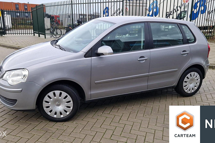 Volkswagen Polo 1.4-16V Comfortline AUTOMAAT/CRUISE/BT