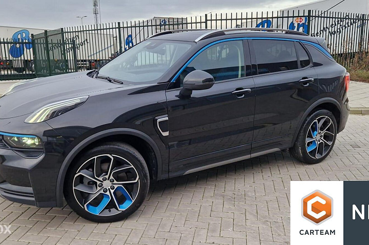 Lynk & Co 01 1.5 PHEV NAVI/PANO/360° camera