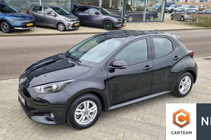 Toyota Yaris 1.5 Hybrid Bsn/Cruise/LMvelgen/8500km